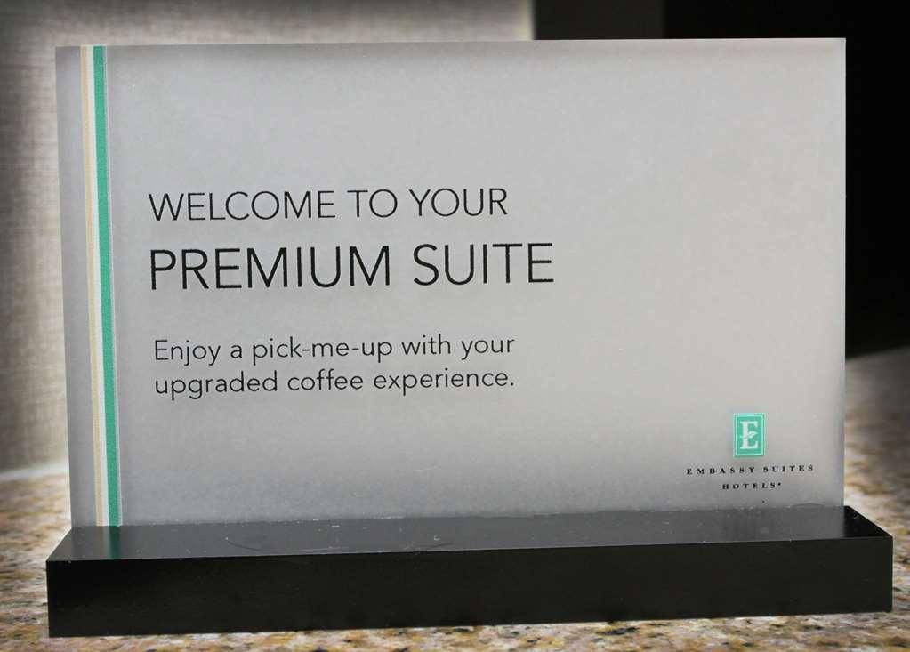 Embassy Suites Columbus - Airport Oda fotoğraf
