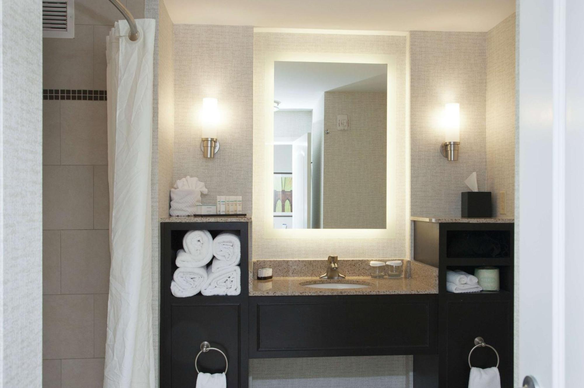 Embassy Suites Columbus - Airport Dış mekan fotoğraf