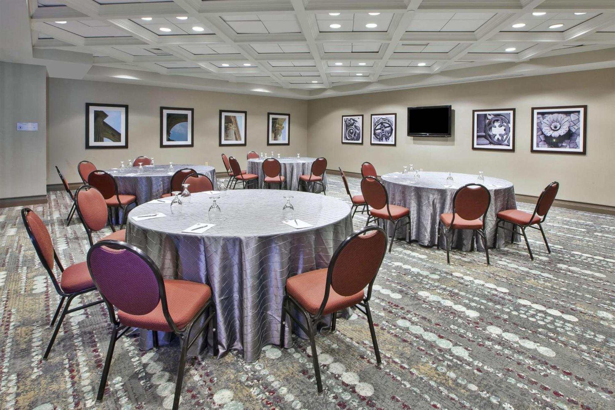 Embassy Suites Columbus - Airport Dış mekan fotoğraf