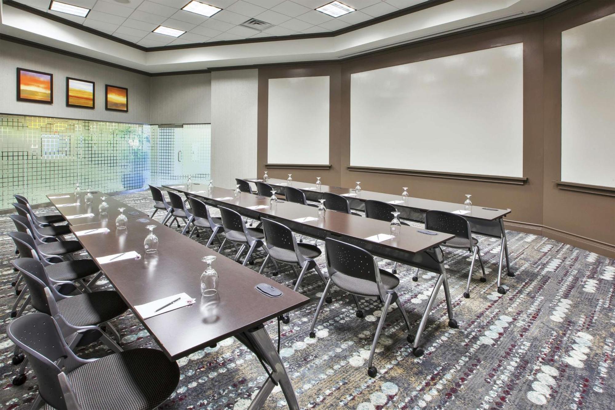 Embassy Suites Columbus - Airport Dış mekan fotoğraf